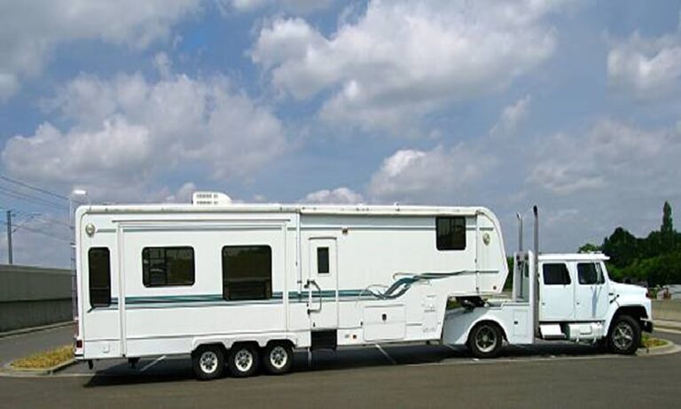Kentucky RV Hauling Services: Easy RV Transport Across the USA