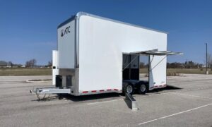 How to pick an enclosed trailer?