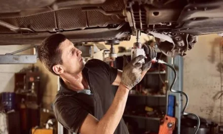 Car Engine Overheating: Causes, Warning Signs and Repair Solutions